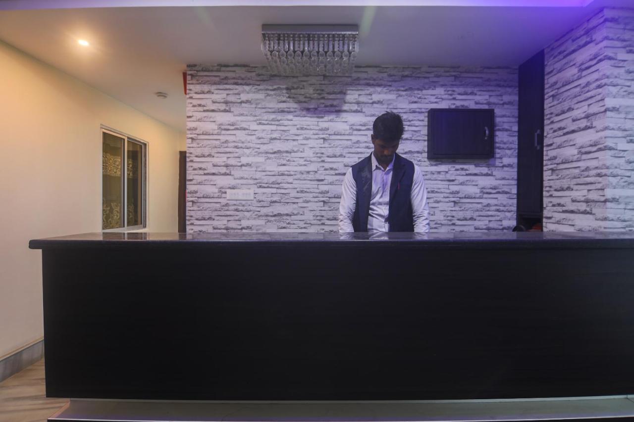 Oyo 27619 Hotel Blue Bird Annexe Nowgong Экстерьер фото