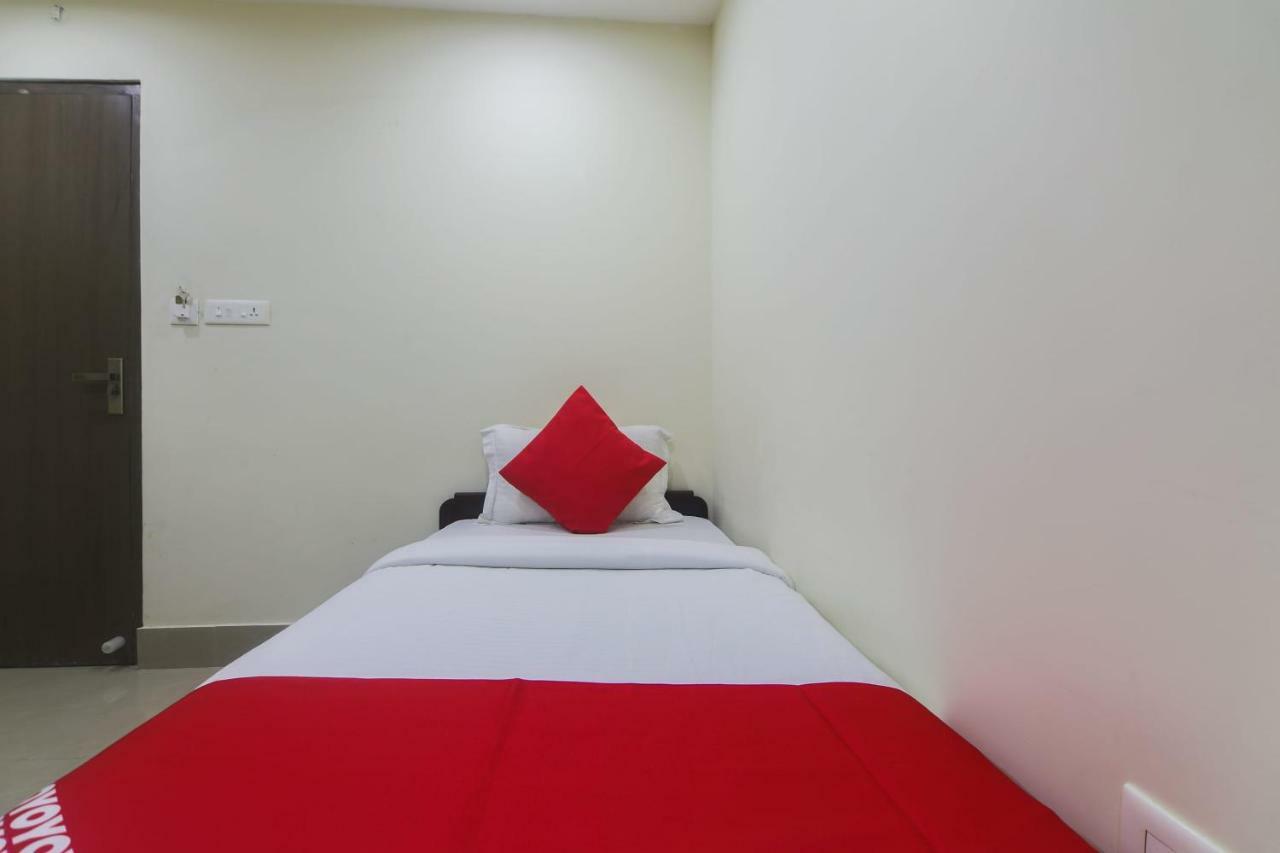 Oyo 27619 Hotel Blue Bird Annexe Nowgong Экстерьер фото